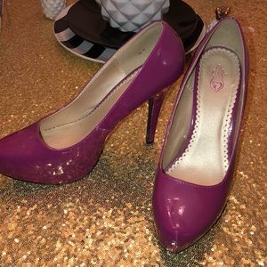 Magenta platform heels